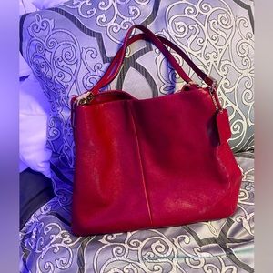 AUTHENTIC,COACH red leather shoulder bag. Just like new, taken very well care of